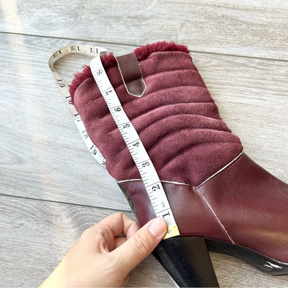 Vintage Alaskan Fleece Lining Suede Smooth Leather Heeled Boots Made in Canada - Picture 14 of 14